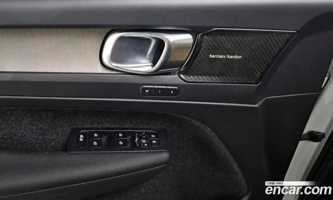 Volvo XC40 2019 2.0 гидро в Москве № 1836913, фото 28