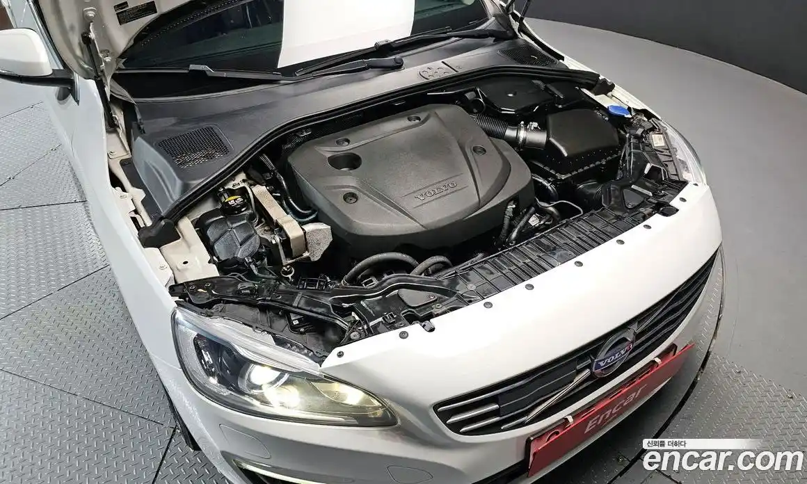 Volvo S60 2018 2.0 гидро в Москве № 1836924, фото 6