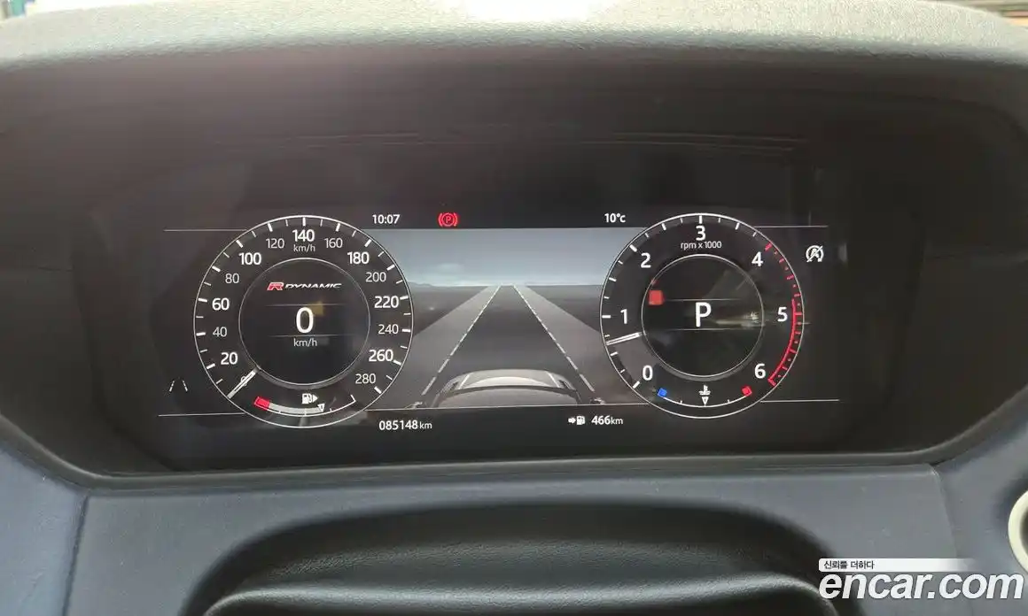 Land Rover Range-Rover Velar 2018 3.0 гидро в Москве № 1837461, фото 9