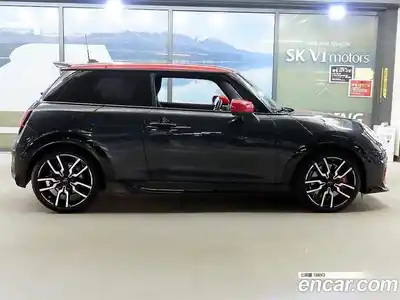 Mini Cooper 2025 2.0 гидро в Москве № 1837741, миниатюра 3