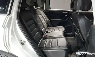 Volkswagen Tiguan 2018 2.0 гидро в Москве № 1838172, миниатюра 11