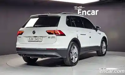Volkswagen Tiguan 2018 2.0 гидро в Москве № 1838172, миниатюра 2