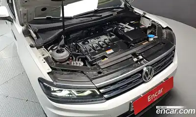 Volkswagen Tiguan 2018 2.0 гидро в Москве № 1838172, миниатюра 6