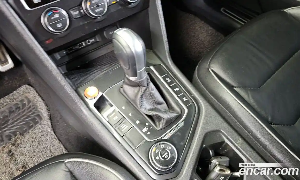 Volkswagen Tiguan 2018 2.0 гидро в Москве № 1838172, фото 9