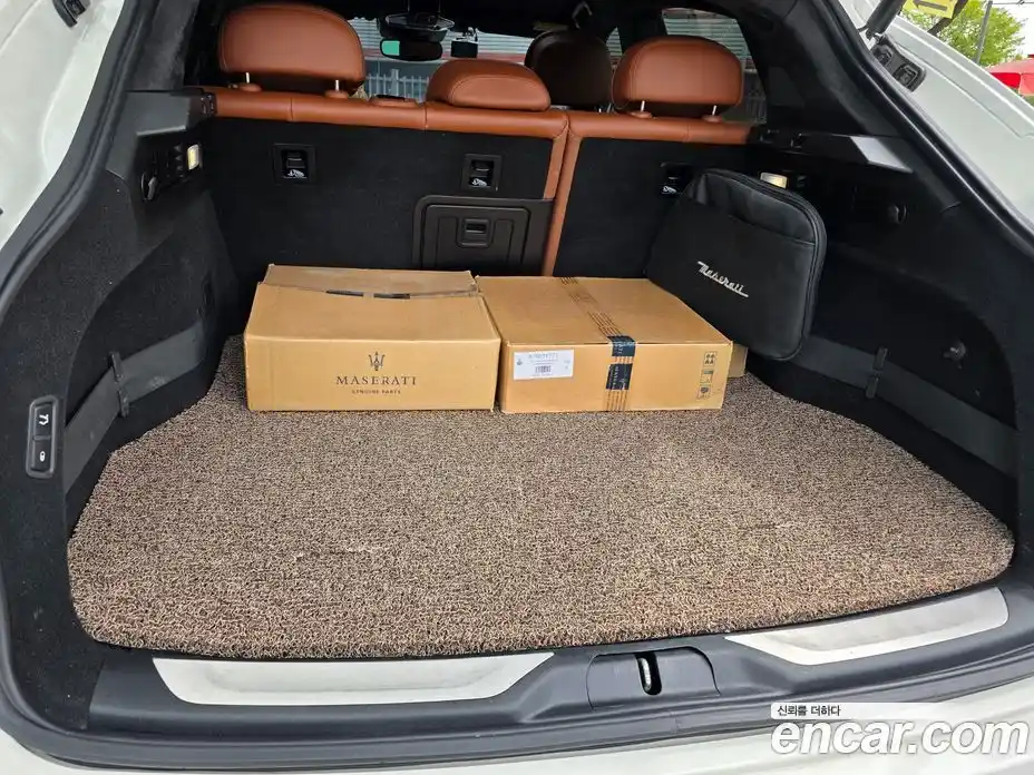 Maserati Levante 2017 3.0 гидро, фото 20