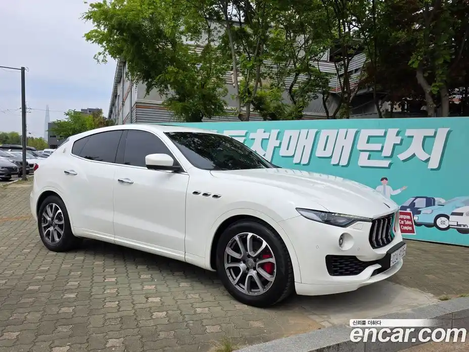 Maserati Levante 2017 3.0 гидро, фото 3