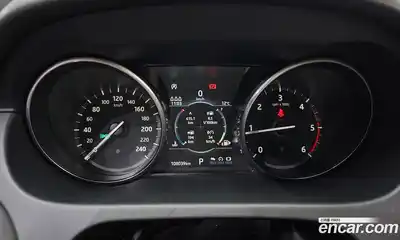 Land Rover Discovery Sport 2018 2.0 гидро в Москве № 213616, миниатюра 8