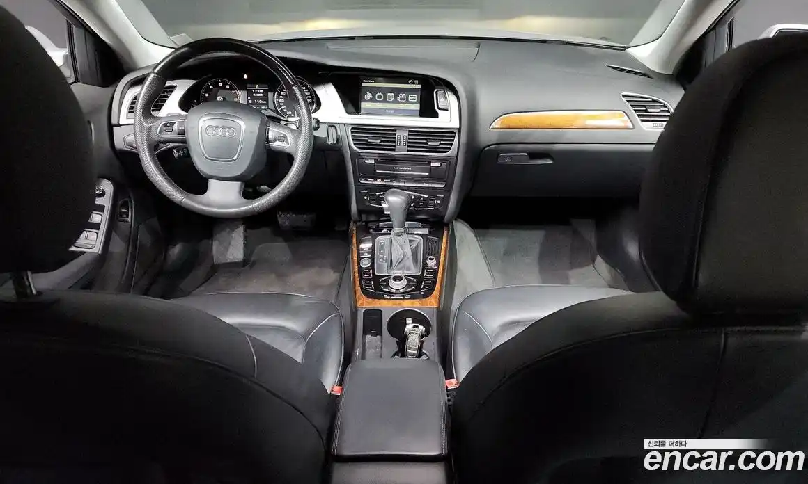 Audi A4 2010 2.0 гидро в Москве № 229335, фото 7
