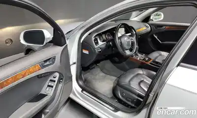 Audi A4 2010 2.0 гидро в Москве № 229335, миниатюра 10