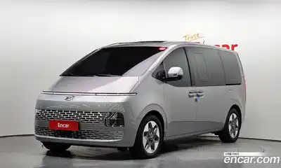 Hyundai Staria, 2023