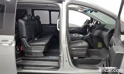 Hyundai Staria 2023 2.2 гидро в Москве № 119112, миниатюра 11