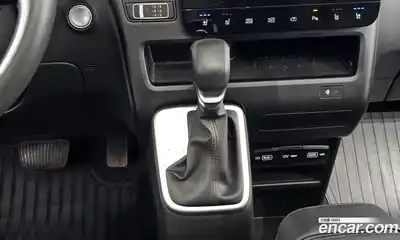 Hyundai Staria 2023 2.2 гидро в Москве № 119112, миниатюра 9
