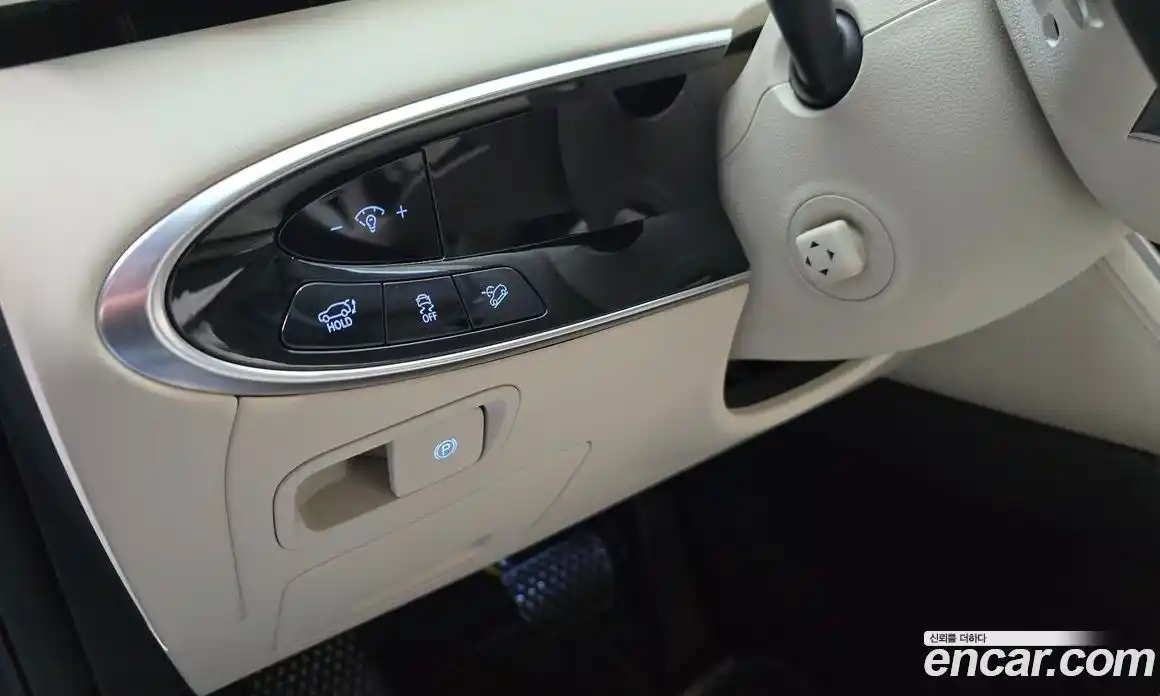 Genesis GV70 2024 2.5 гидро в Москве, фото 29