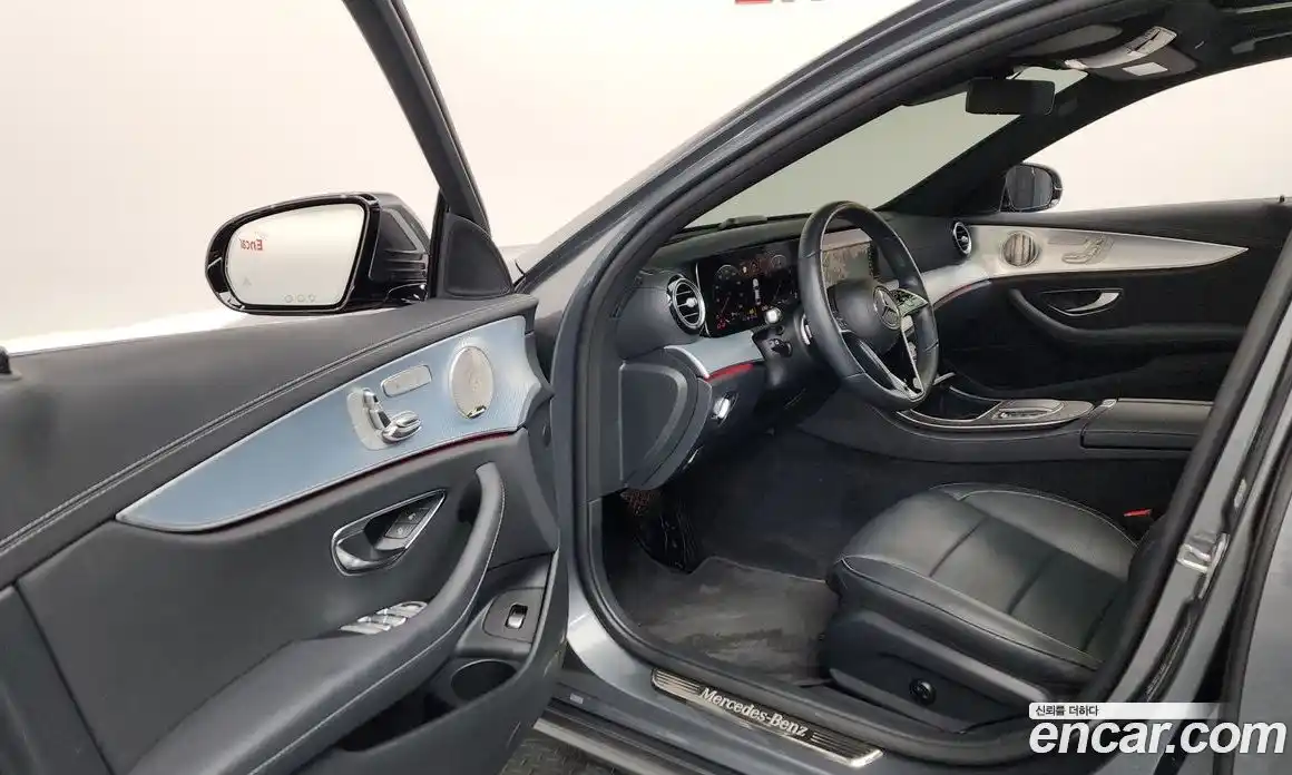 Mercedes-Benz E-Class 2021 2.0 гидро в Москве, фото 13