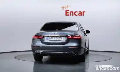 Mercedes-Benz E-Class 2021 2.0 гидро в Москве, миниатюра 4