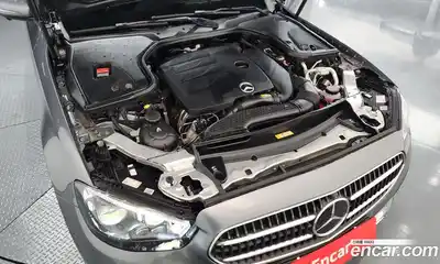 Mercedes-Benz E-Class 2021 2.0 гидро в Москве, миниатюра 6