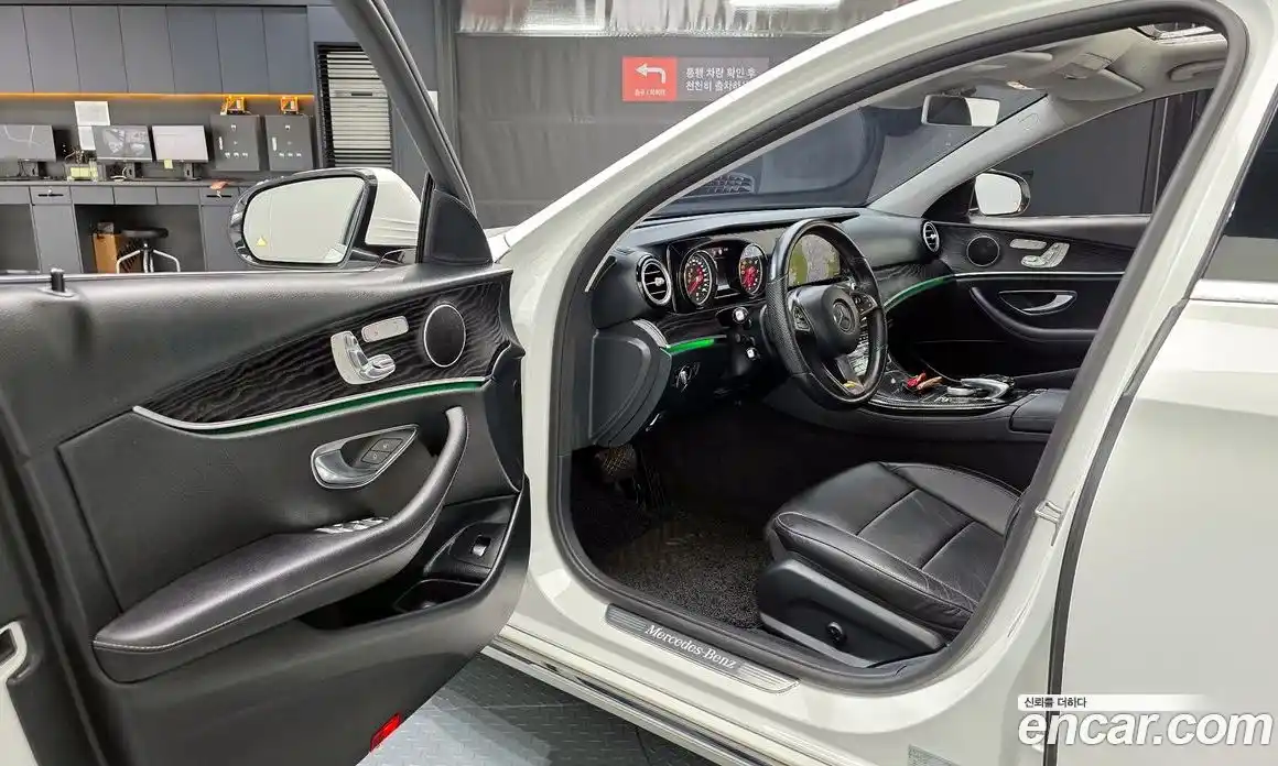 Mercedes-Benz E-Class 2017 2.0 гидро в Москве № 1291117, фото 12