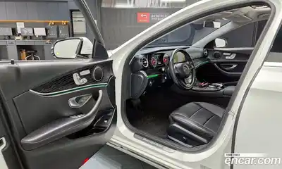 Mercedes-Benz E-Class 2017 2.0 гидро в Москве № 1291117, миниатюра 12