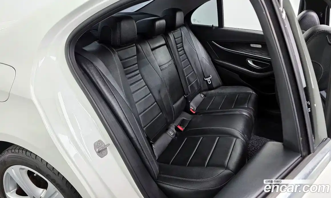 Mercedes-Benz E-Class 2017 2.0 гидро в Москве № 1291117, фото 15
