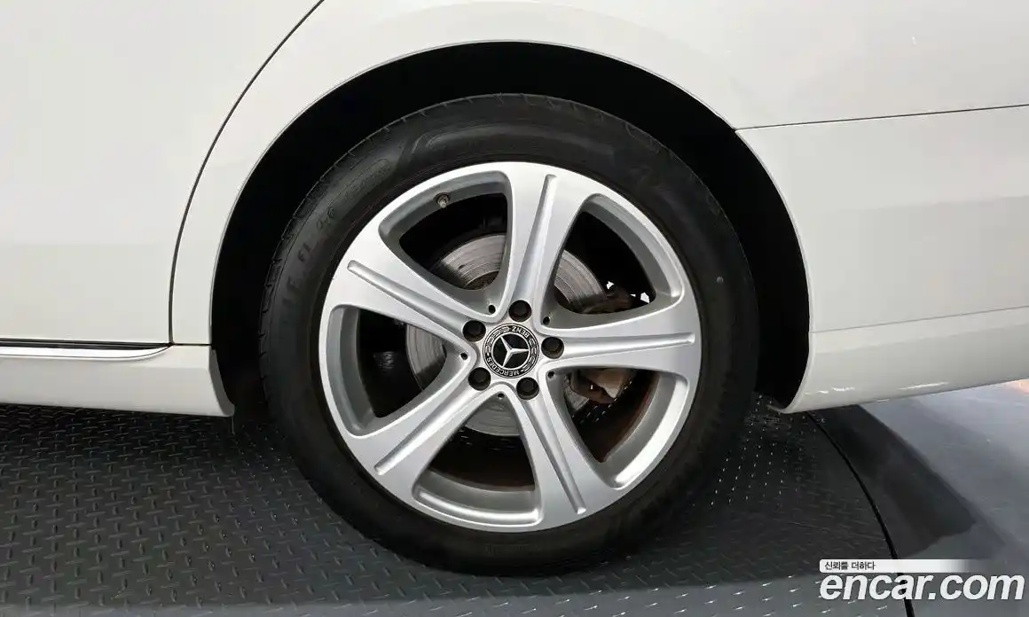 Mercedes-Benz E-Class 2017 2.0 гидро в Москве № 1291117, фото 6