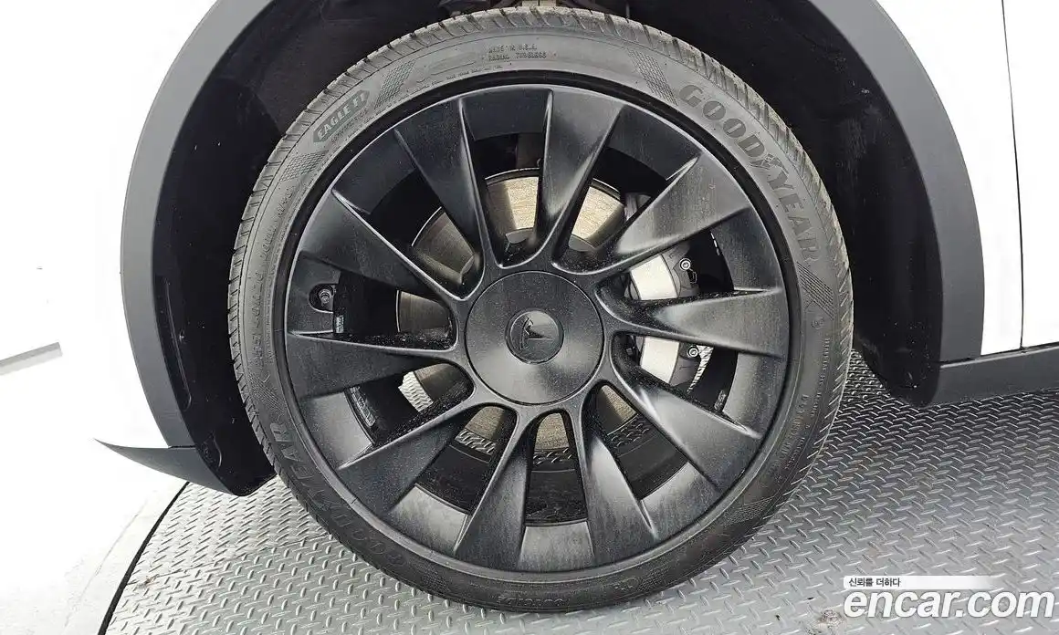 Tesla Model Y 2023 0.2 гидро, фото 5