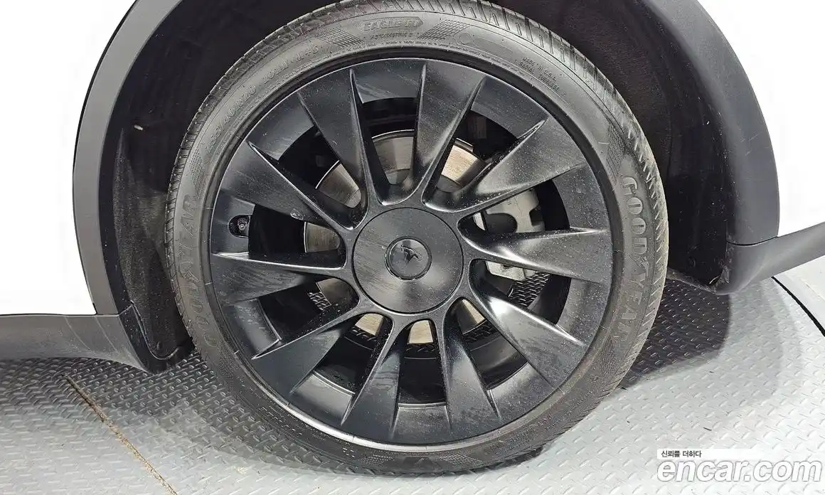 Tesla Model Y 2023 0.2 гидро, фото 7