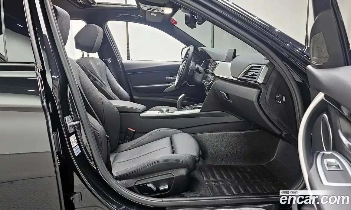 BMW 3-Series 2018 2.0 гидро в Москве № 1321839, фото 16