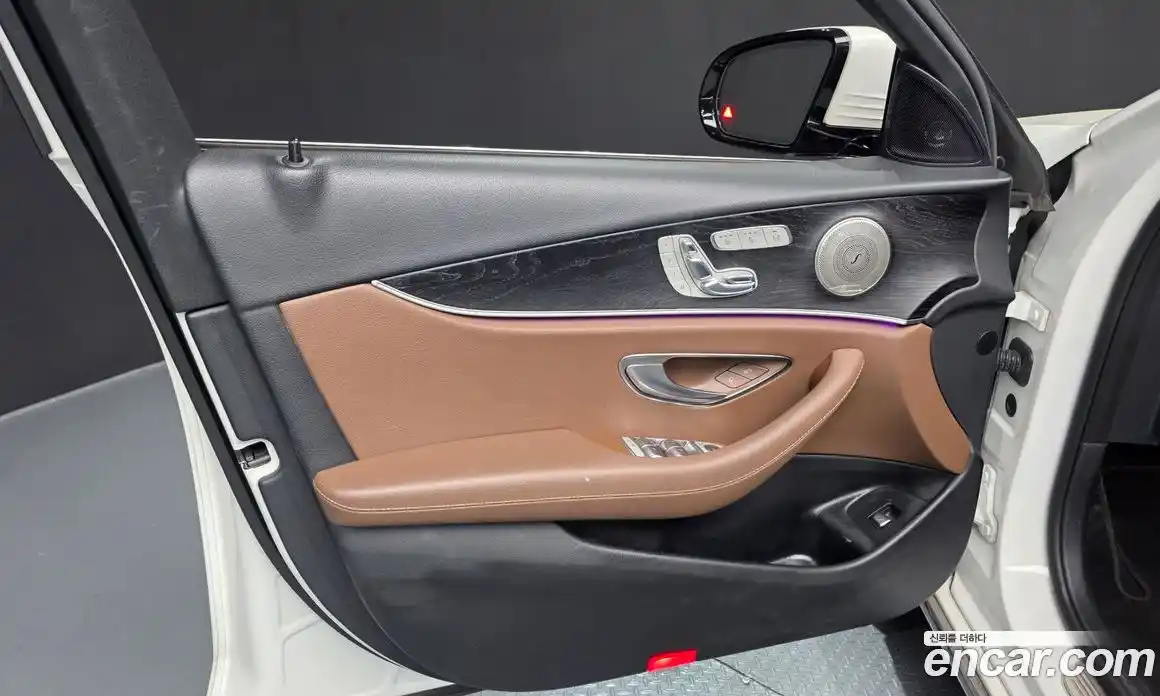 Mercedes-Benz E-Class 2017 2.0 гидро в Москве № 1322327, фото 13