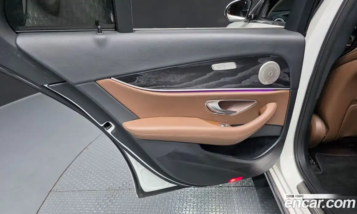 Mercedes-Benz E-Class 2017 2.0 гидро в Москве № 1322327, фото 14