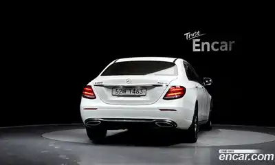 Mercedes-Benz E-Class 2017 2.0 гидро в Москве № 1322327, миниатюра 3