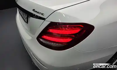 Mercedes-Benz E-Class 2017 2.0 гидро в Москве № 1322327, миниатюра 8