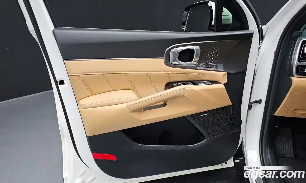 Kia Sorento 2023 1.6 гидро, фото 14