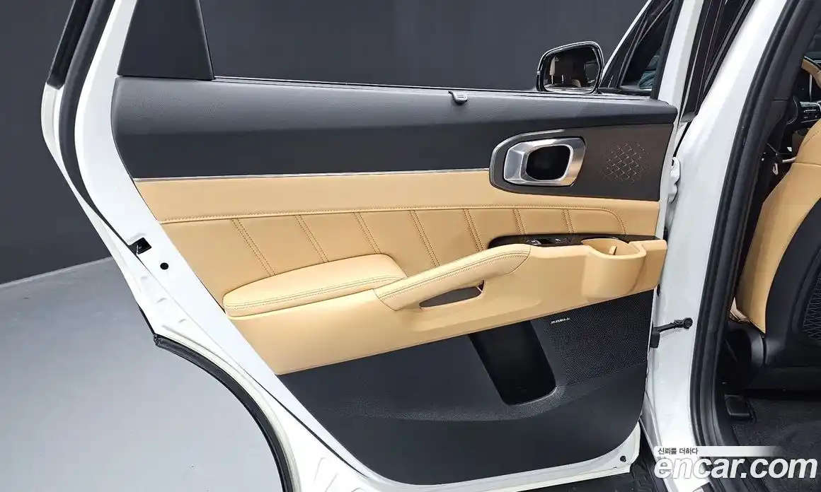 Kia Sorento 2023 1.6 гидро, фото 15