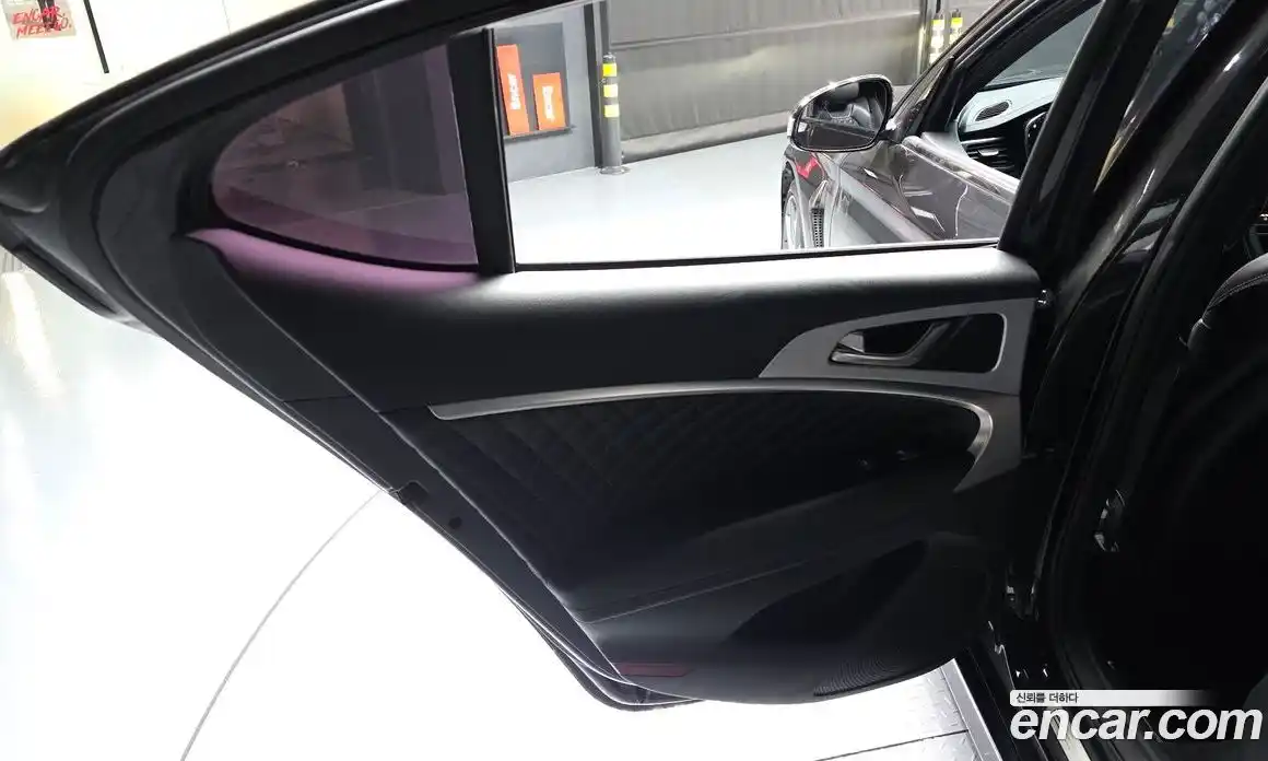 Genesis G70 2018 2.0 гидро в Москве, фото 15