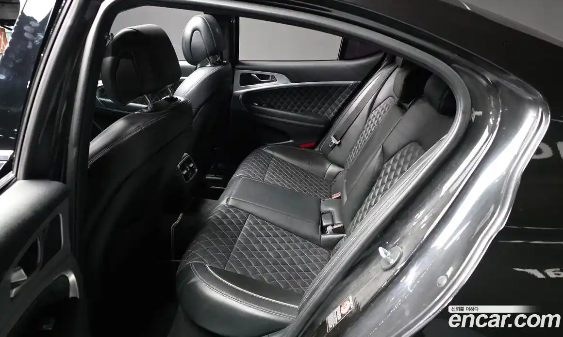 Genesis G70 2018 2.0 гидро в Москве, фото 16