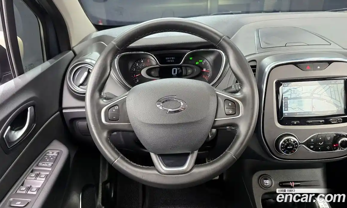 Renault QM3 2019 1.5 гидро в Москве № 1346070, фото 19