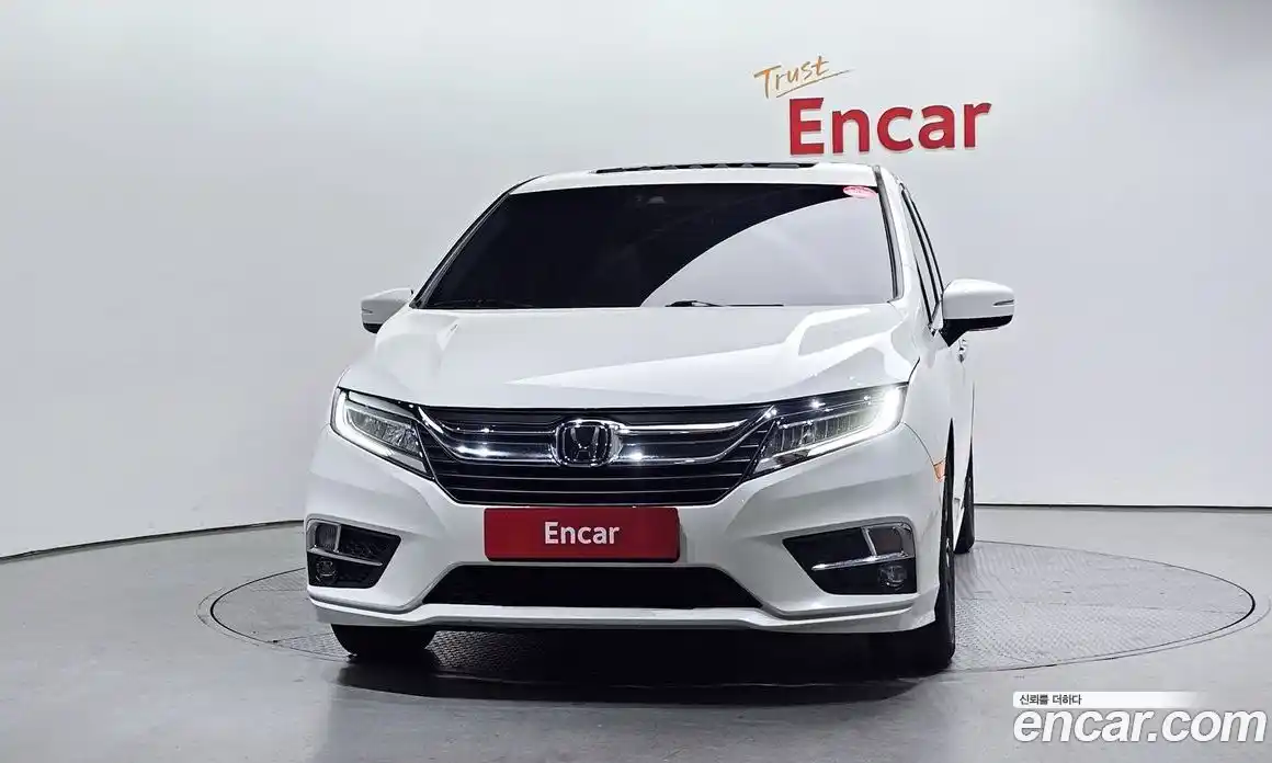 Honda Odyssey 2018 3.5 гидро в Москве № 1350845, фото 3