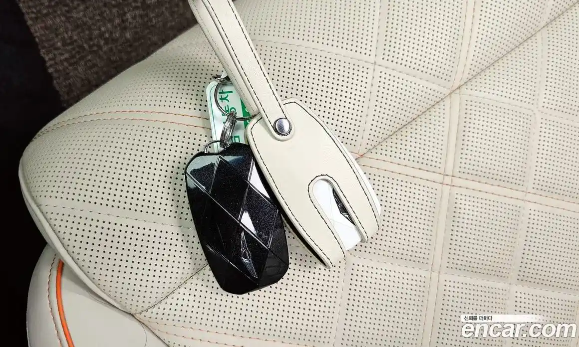 Genesis GV70 2024 2.5 гидро, фото 33