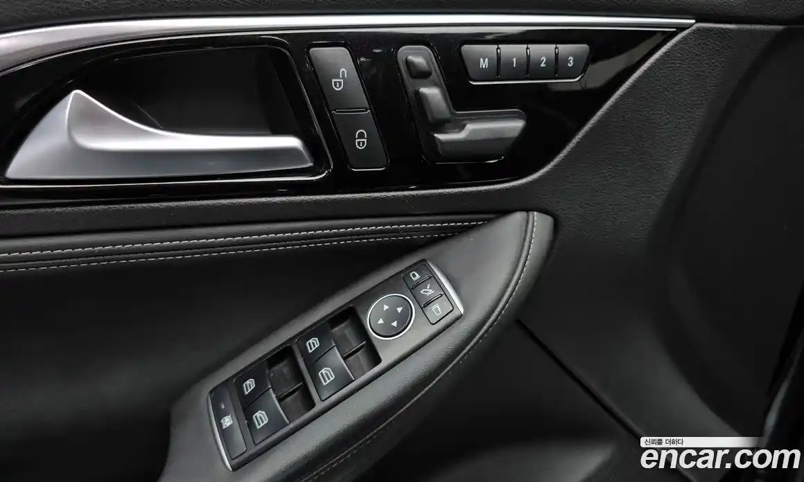 Infiniti Q30 2017 2.0 гидро в Москве № 1405486, фото 23