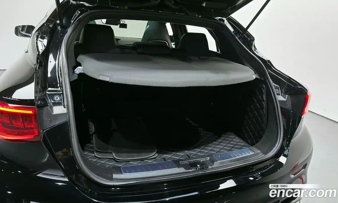 Infiniti Q30 2017 2.0 гидро в Москве № 1405486, фото 26