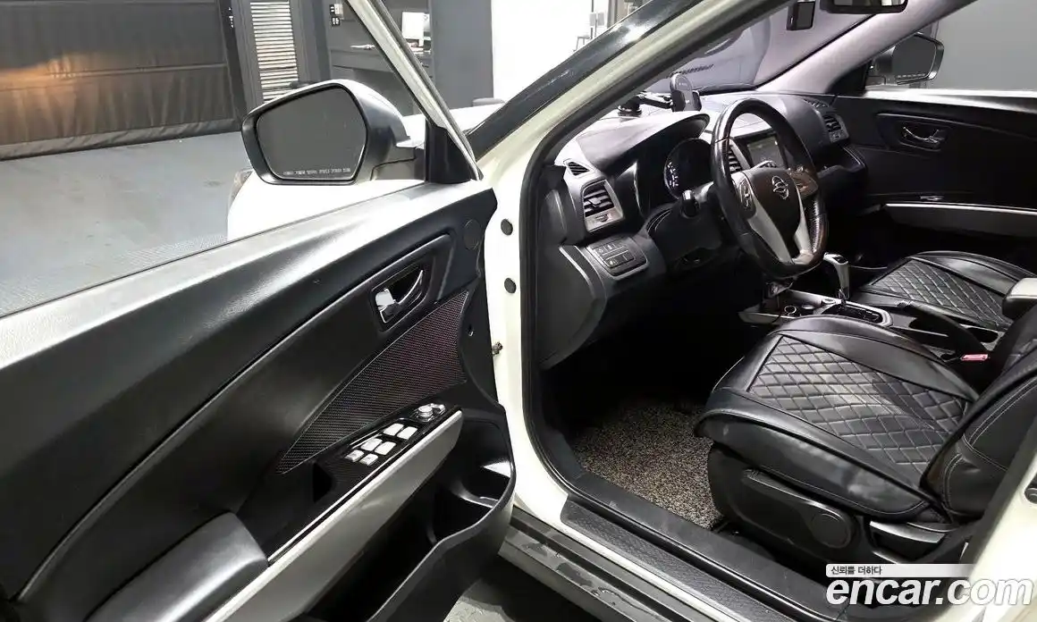 SsangYong TIBOLI 2015 1.6 гидро в Москве № 1418956, фото 13
