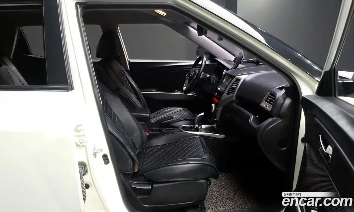 SsangYong TIBOLI 2015 1.6 гидро в Москве № 1418956, фото 17
