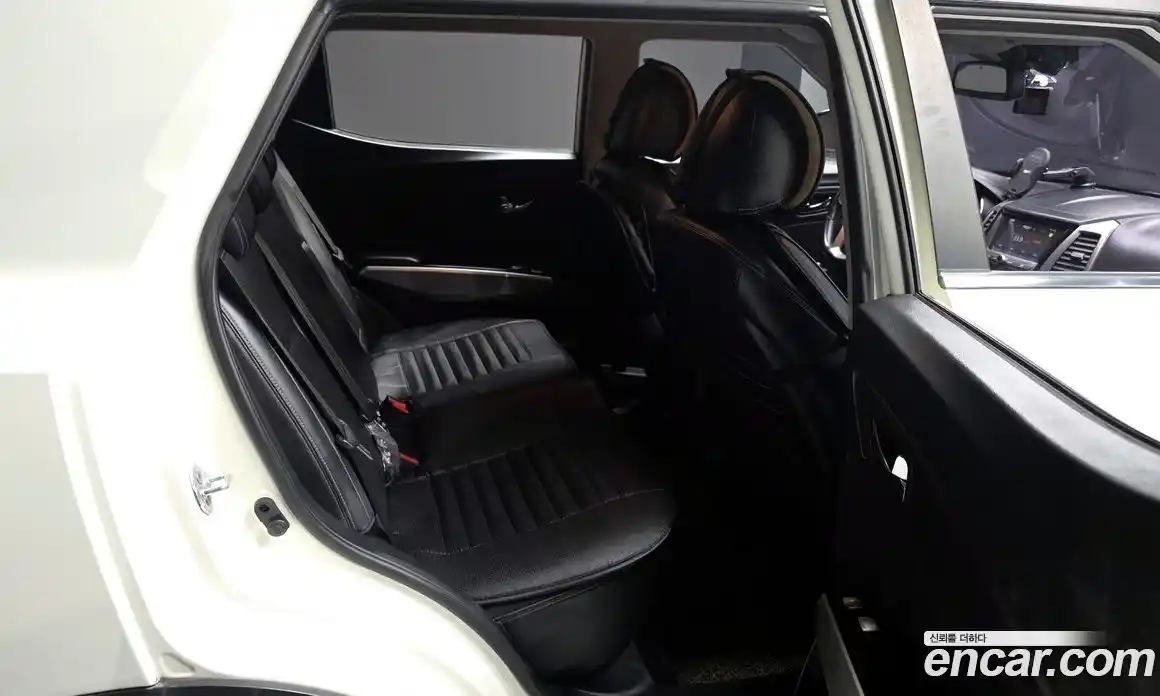 SsangYong TIBOLI 2015 1.6 гидро в Москве № 1418956, фото 18