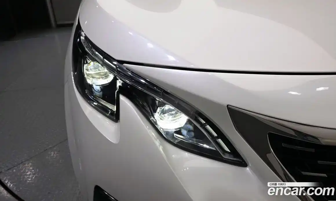 Peugeot 5008 2020 1.5 гидро в Москве, фото 8