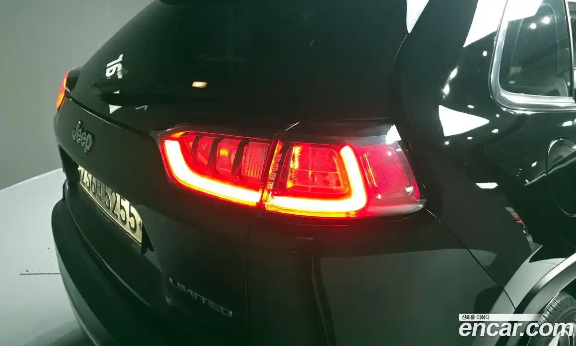 Jeep Cherokee 2021 2.4 гидро в Москве № 1424363, фото 9