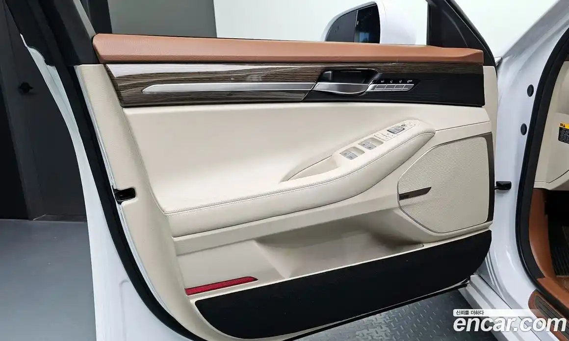 Genesis G90 2019 3.3 гидро в Москве, фото 14