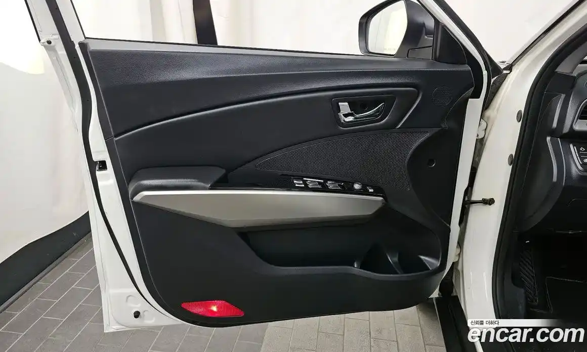 SsangYong TIBOLI 2015 1.6 гидро в Москве, фото 14