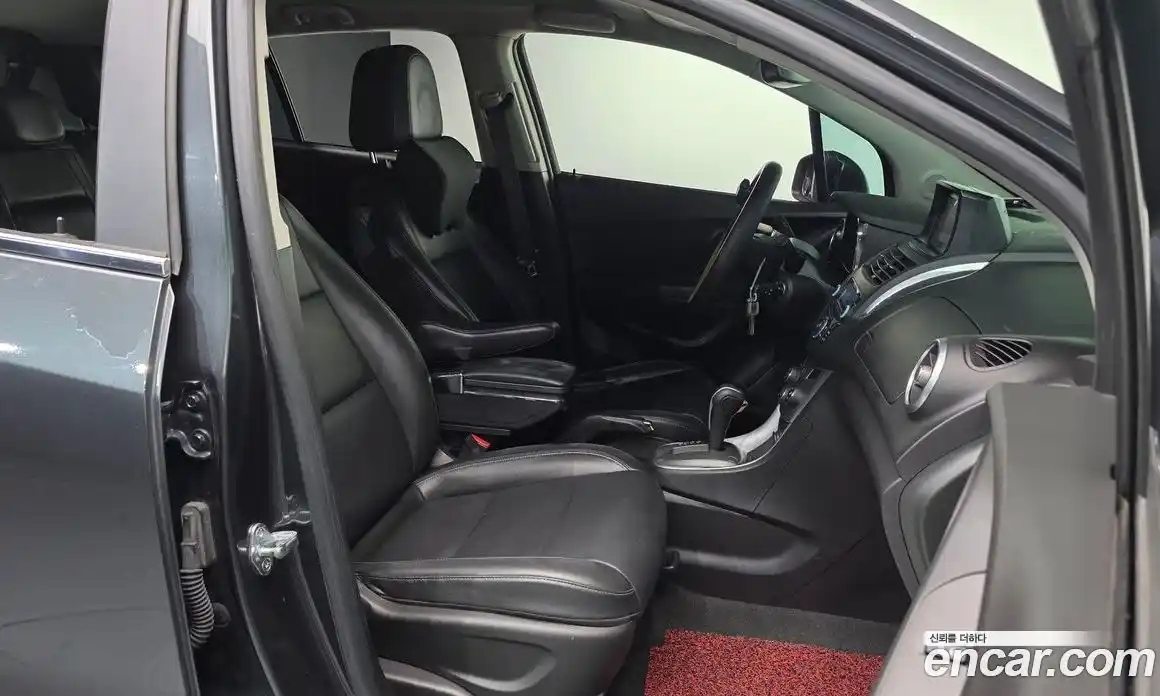 Chevrolet Trax 2015 1.6 гидро в Москве № 1542349, фото 13