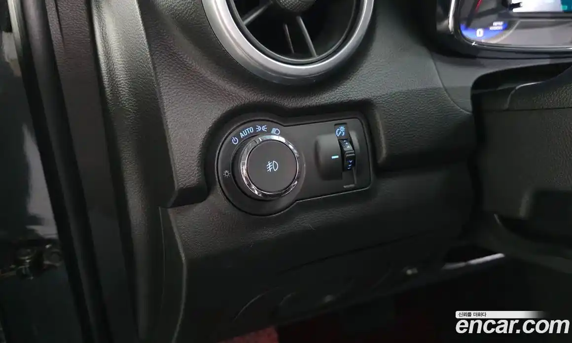 Chevrolet Trax 2015 1.6 гидро в Москве № 1542349, фото 24