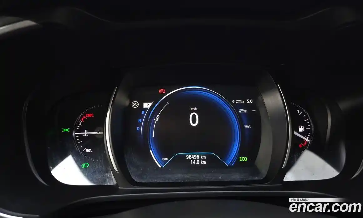 Renault QM6 2017 2.0 гидро в Москве № 1543233, фото 11